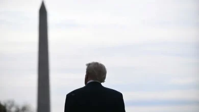 After high-profile missteps, Trump seizes on a new feud and a new potential adversary