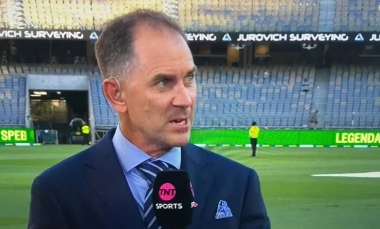 Alastair Cook forced to apologise to Australia icon on live TV in awkward Ashes moment