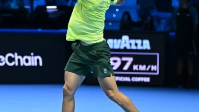 Alcaraz battles past Fritz to stay on course for year-end No. 1 at ATP Finals