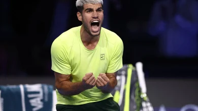 Alcaraz thumps Musetti to send De Minaur through