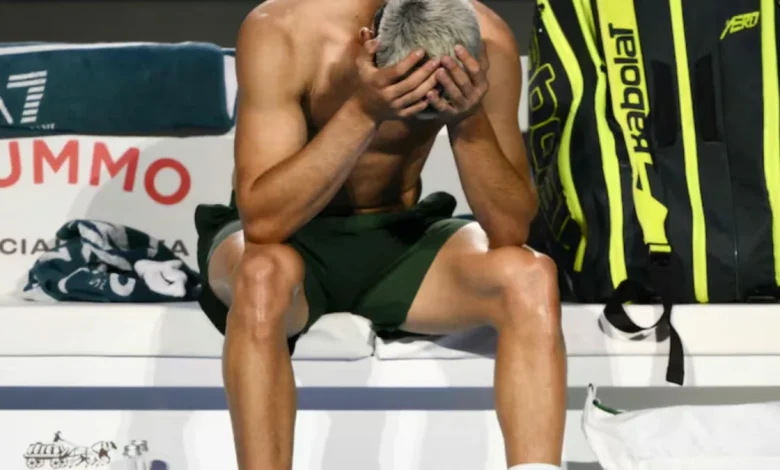 Alcaraz y su foto viral tras ganar a Fritz: "Fue una sensación de alivio tras un partido con mucho desgaste"