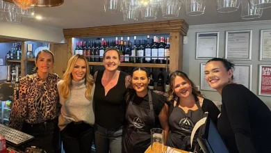 Amanda Holden Returns to Local Pub to Celebrate Family Occasion