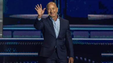 Amazon’s Jeff Bezos returns — and gets all mushy about Miami. ‘Good to be home’