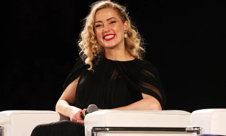 Amber Heard’s Daughter Oonagh Shown in Thanksgiving Photos