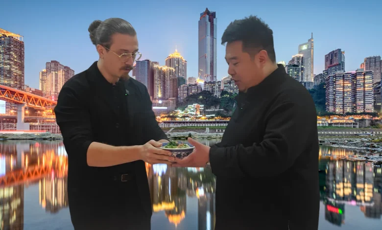 American Chef Enchanted by Chongqing Noodles