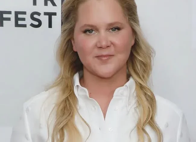 Amy Schumer Flaunts Her 30-Lb Weight Loss In A New 'No Filter' Mirror Selfie After Admitting To Taking Mounjaro: It's 'Been Great'