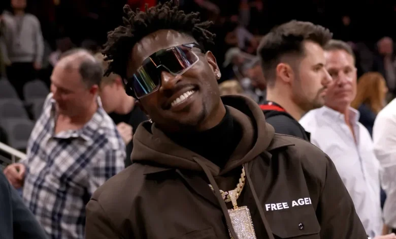 Antonio Brown extradited to United States to face attempted murder charge