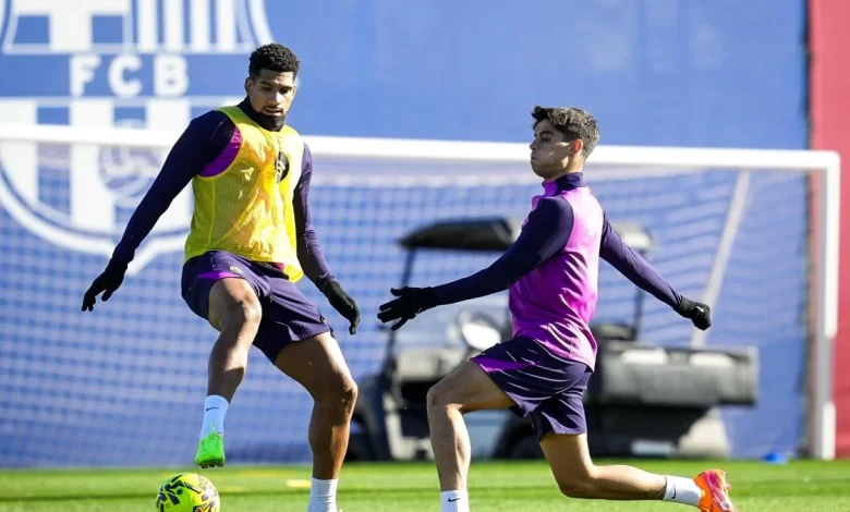 Araujo, titular ante el Chelsea