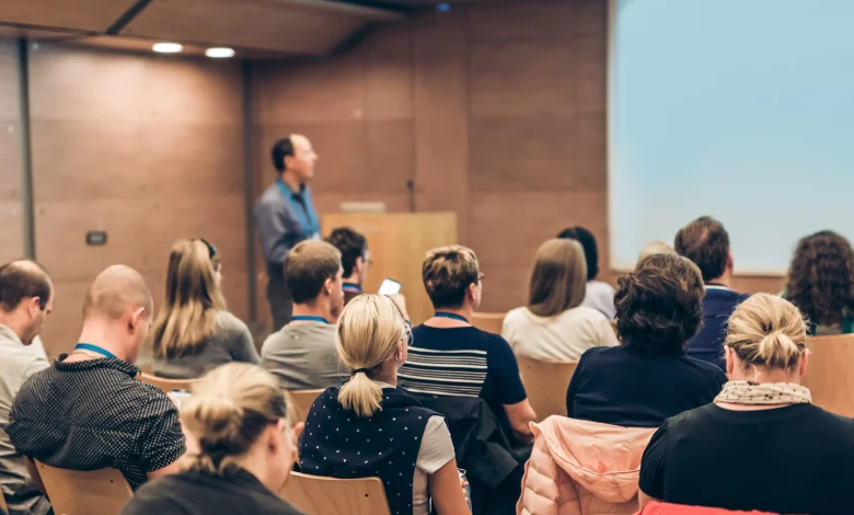 Architecture no longer considered a "professional degree" in USA