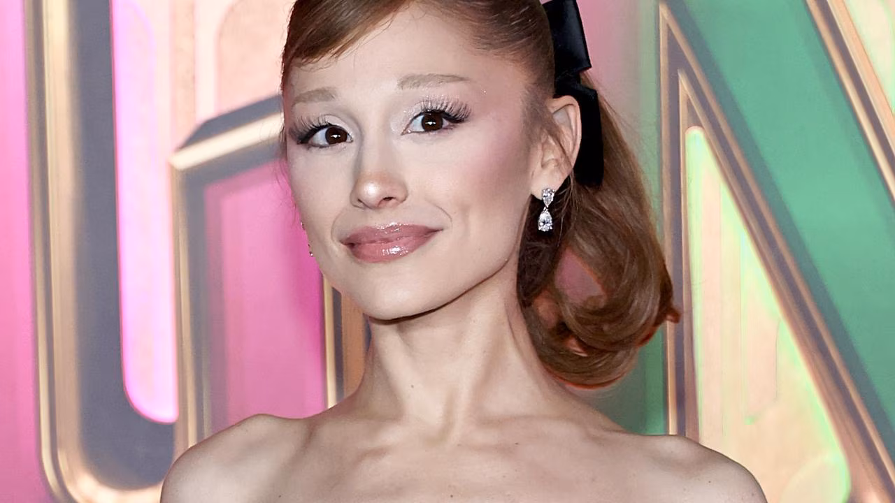 Ariana Grande cancels plans after diagnosis