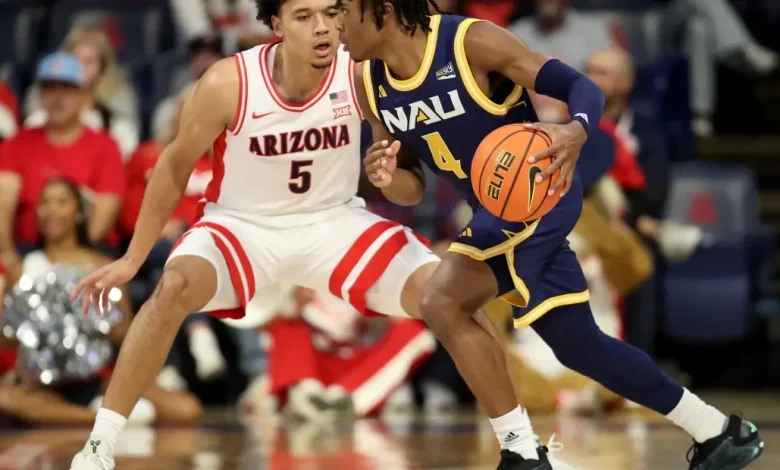 Arizona men’s basketball stifles NAU in first meeting since 2021