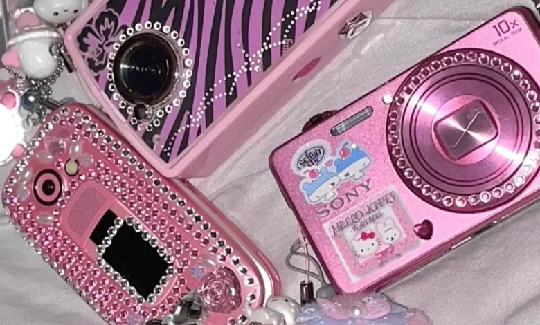 As AI Advances, China’s Gen Z Turn to Y2K Gadgets and Slow Living