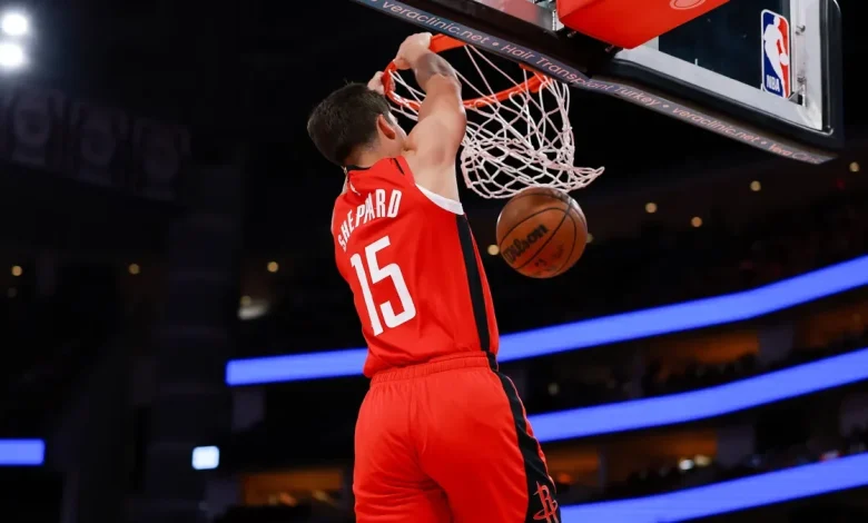 As Rockets’ roster thins, Reed Sheppard earns first start of season