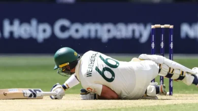 Ashes: WATCH | Balance lost, awkward fall and decision is out - Archer owns Weatherald on debut