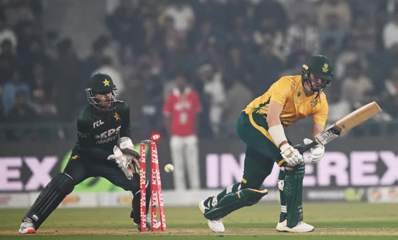 Ashraf and Mirza skittle South Africa as Pakistan win 2nd T20