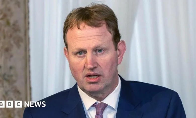 Asylum seekers: Irish government to reduce support given