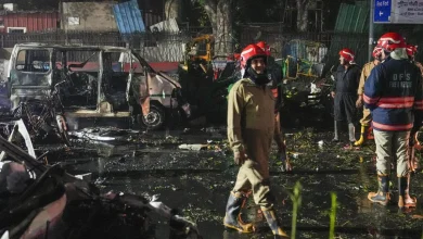 At least 8 as blast rips through car parked near Red Fort