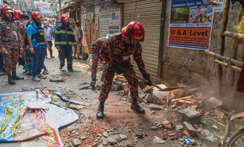 At least three killed as magnitude 5.5 earthquake hits Bangladesh