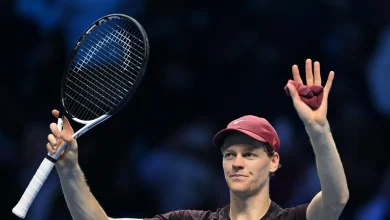Atp Finals: Sinner batte Zverev 6-4 6-3 ed è in semifinale FOTO