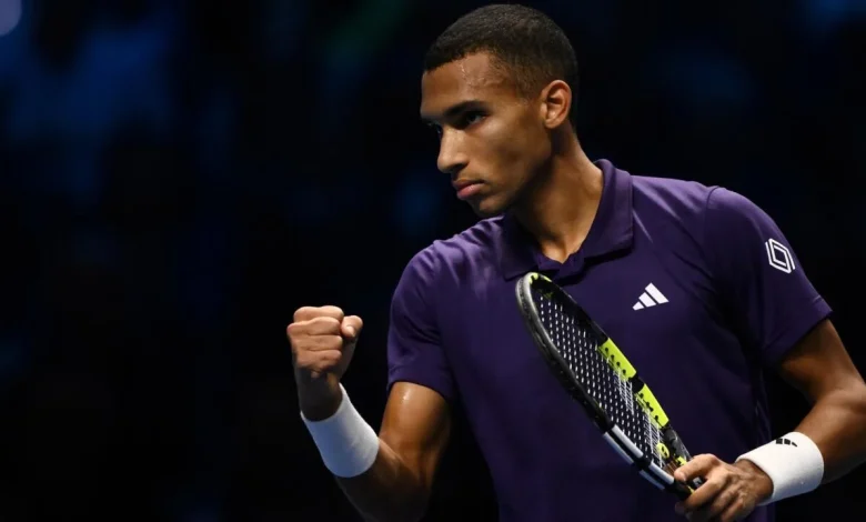 Auger-Aliassime bate a Zverev y jugará ante Alcaraz en las semis del Masters