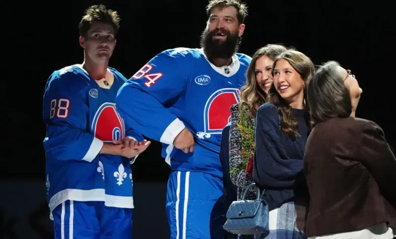 Avalanche Hosts ‘Fourth Wing’ Night: Rebecca Yarros Excites Fans