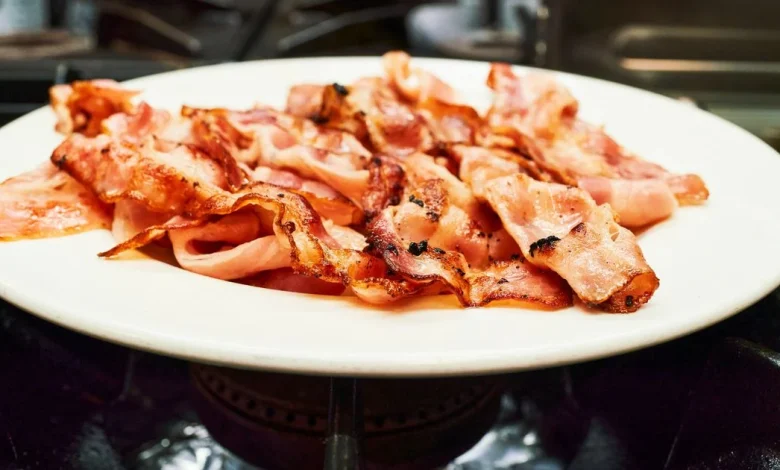 Avoid frying bacon in oil as it tastes crispier if you follow chef's easy method