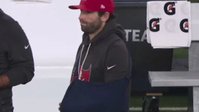 Baker Mayfield nightmare start turns worse as Buccaneers star spotted in sling during SNF
