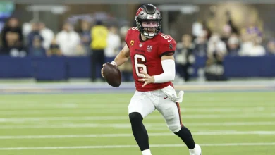 Baker Mayfield throws 14-yard TD, but goes to medical tent for evaluation