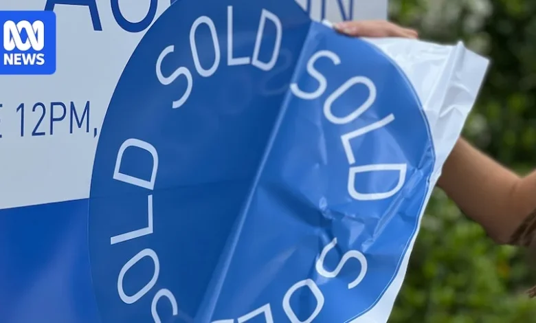 Banking regulator APRA to impose home loan caps amid housing boom