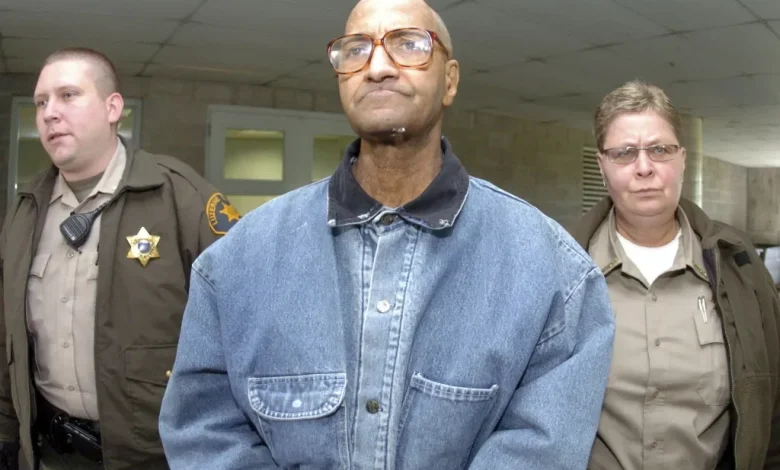 Banks attorney: Mass killer was severely mentally ill