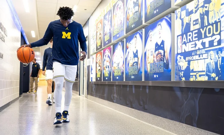 Banner Unveiling to Kick Off 2025-26 Opener with Oakland in Crisler - University of Michigan Athletics