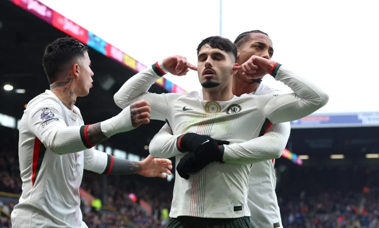 Barcelona linked with Chelsea winger as Raphinha replacement