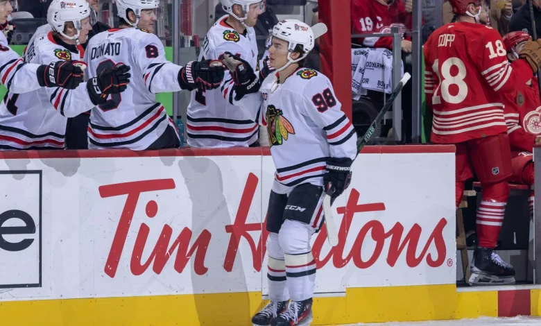 Bedard scores again, Blackhawks defeat Red Wings for 3rd straight win