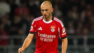 Benfica tira 'coelho da cartola' na segunda parte e assegura triunfo robusto em Guimarães