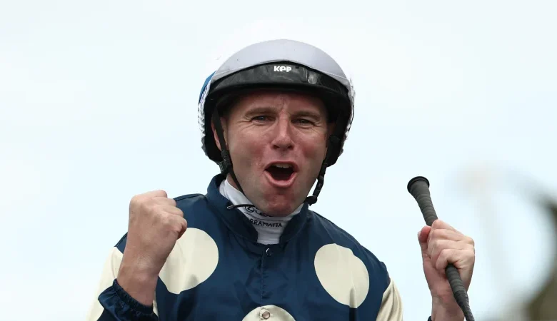 Berry looks for help from above to topple Gringotts in $1m Gong