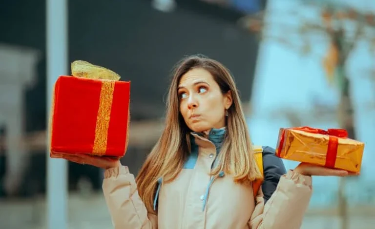 Better Long-Term Buy: Dollarama Stock or Canadian Tire?