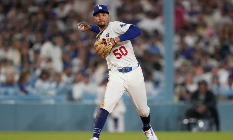 Betts hitting fourth, Rojas starts at second as Dodgers tweak Game 6 lineup