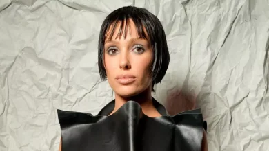 Bianca Censori shows off 'amazing curves' in sexy SKIMS-like shapewear snaps