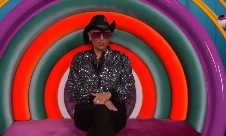 Big Brother's Caroline Monk looks totally different in snap with Holly Willoughby