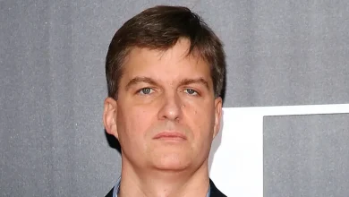 'Big Short' investor Michael Burry deregisters his hedge fund, saying he's moving on to 'much better things'