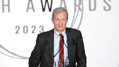 Bilionaire Tom Steyer declares run for California governor