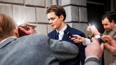 Bill Skarsgård Isn’t Clowning Around in These Performances on Netflix