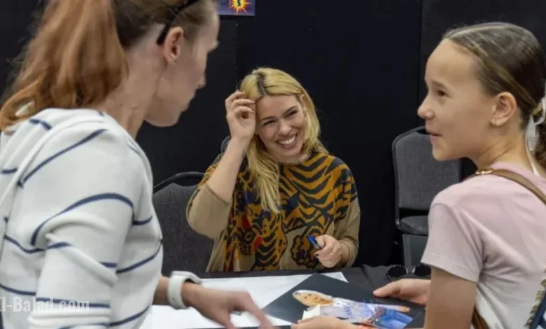 Billie Piper Shines at Adelaide’s Supanova Comic Con Event