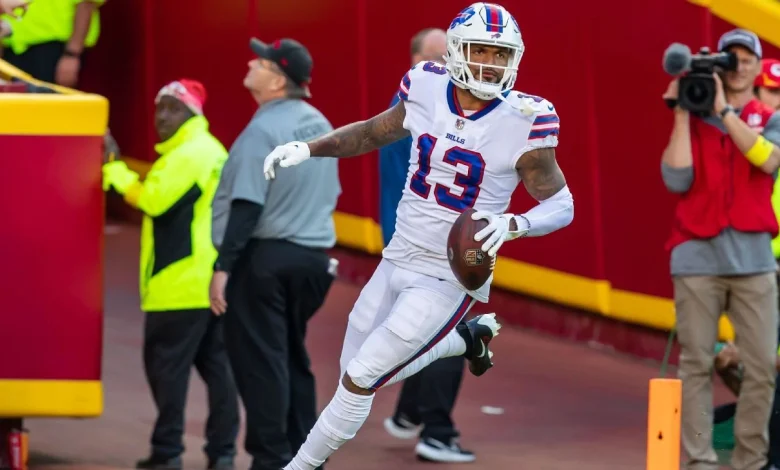 Bills add to WR depth with Davis, Hardman