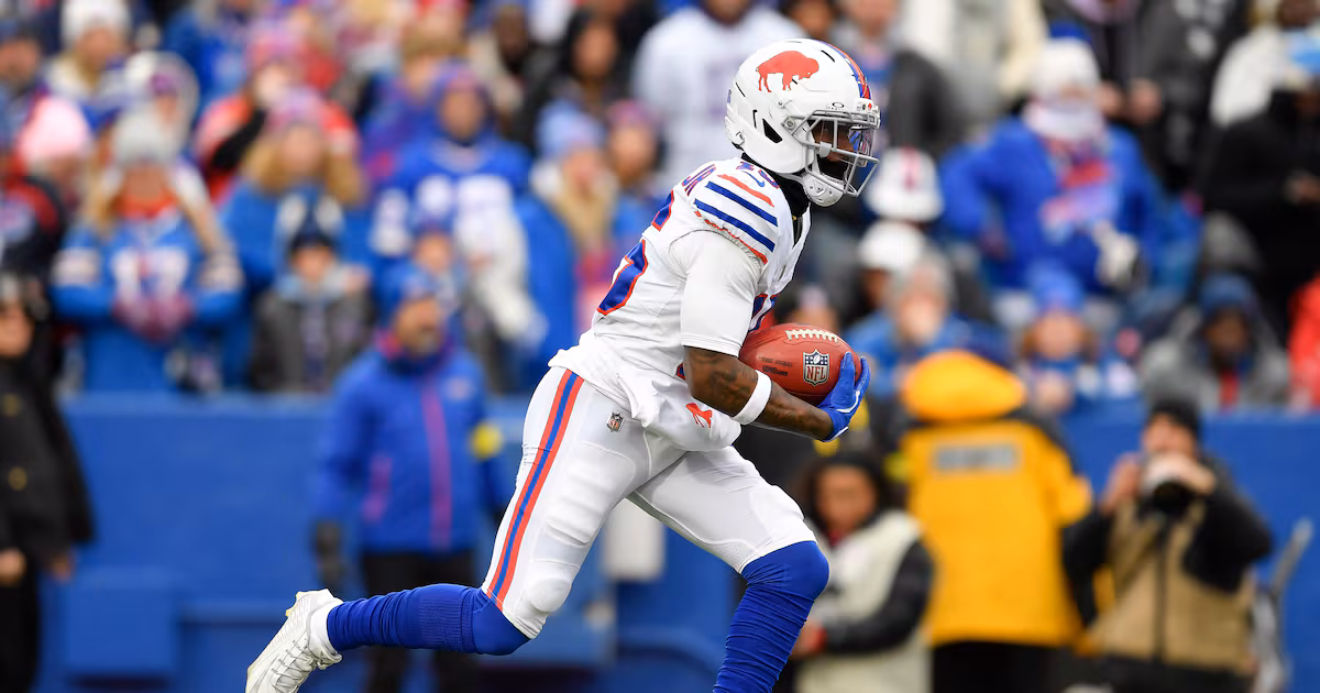 Bills place Hardman on IR, elevate fellow WR Davis for game at Texans