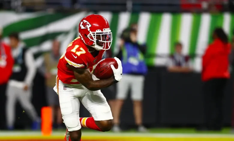 Bills sign speedy receiver who spent six seasons with playoff nemesis