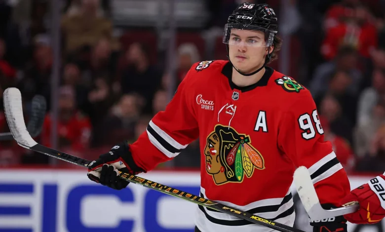 Blackhawks look to have stronger finish in tough test against Avalanche