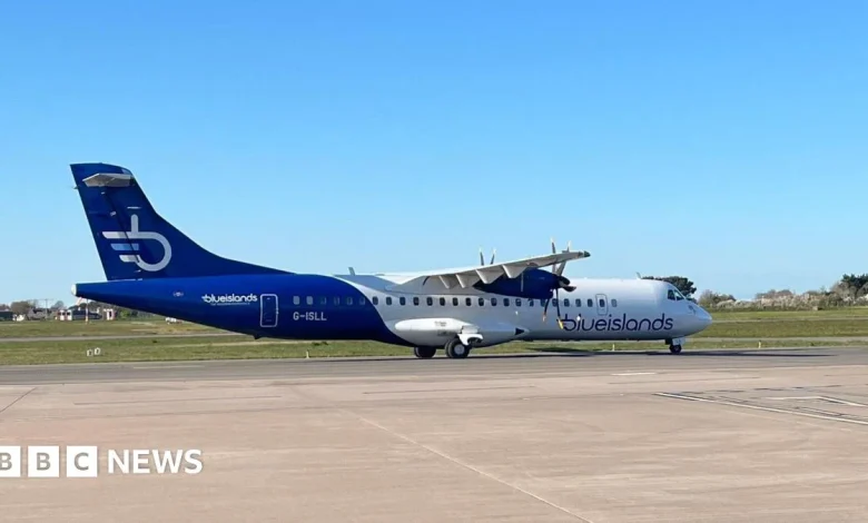 Blue Islands: Aurigny and Loganair step in to rescue passengers