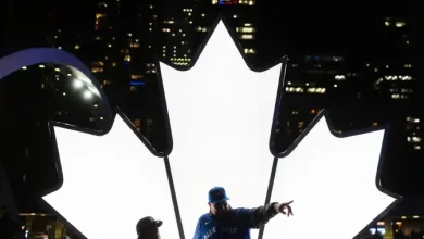 Blue Jays fans set to pack downtown Toronto bars and restaurants for Game 6