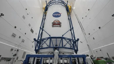 Blue Origin launches huge rocket carrying twin NASA spacecraft to Mars